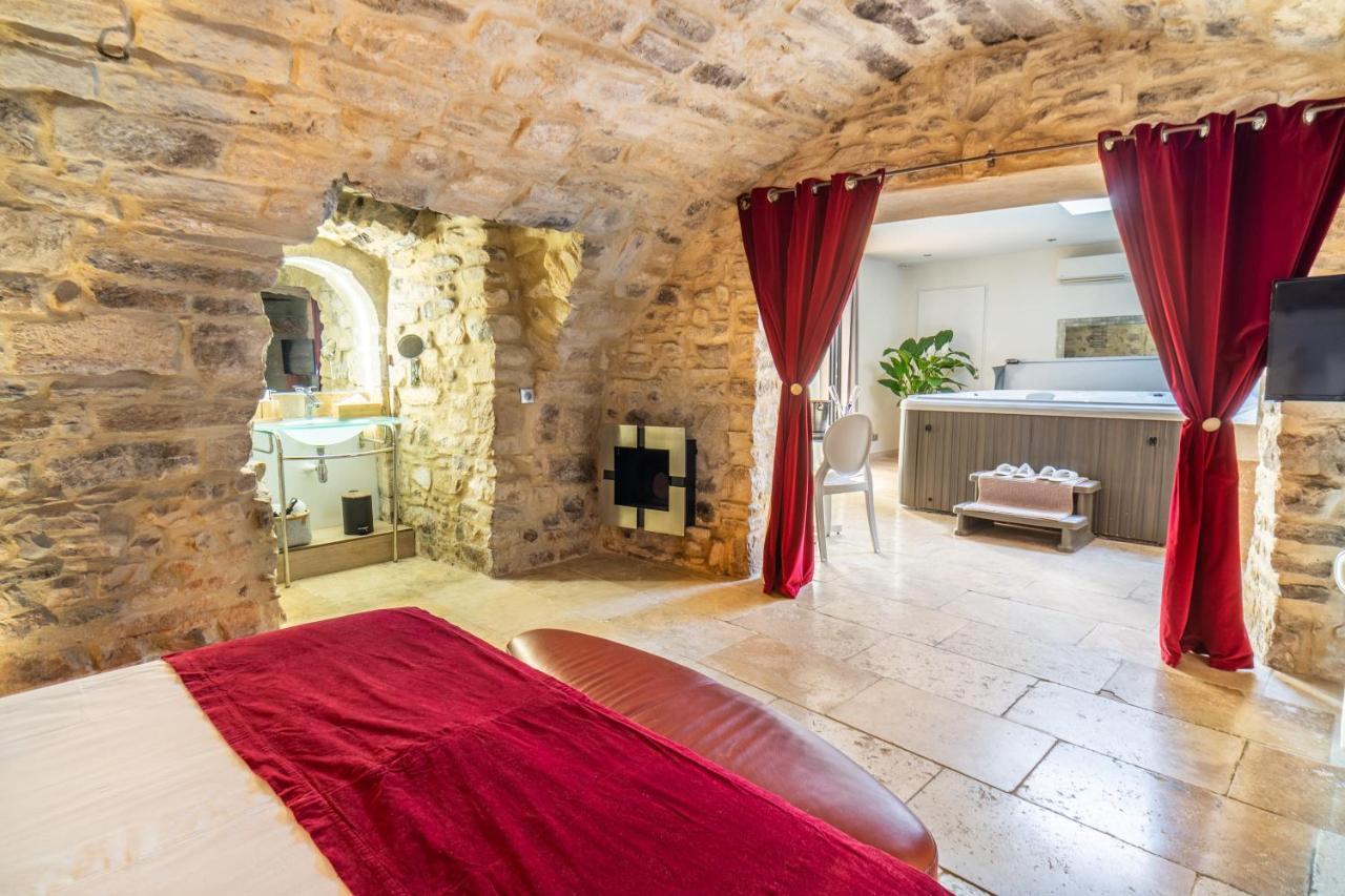Chambre d'hôte romantique avec SPA privatif domaine les nuits envôutées - Vézénobres Exterior foto